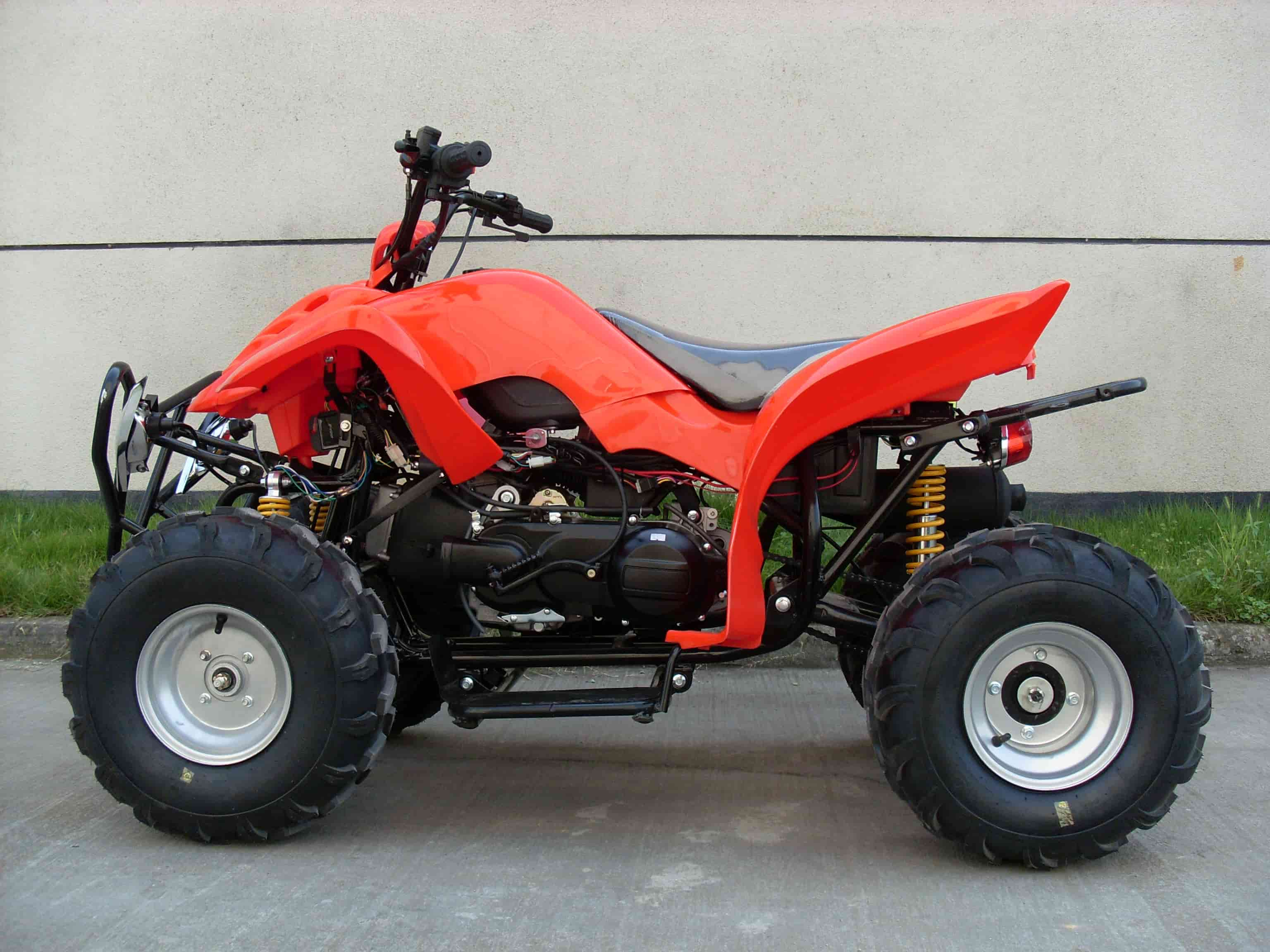 264 Units 150cc Gy6 Automtatic ATV Quads serão enviados para Columbia